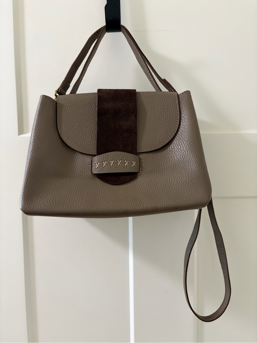 Sundance Gray Taupe Pebbled Leather Handbag Purse Crossbody Bag, Vera Pelle